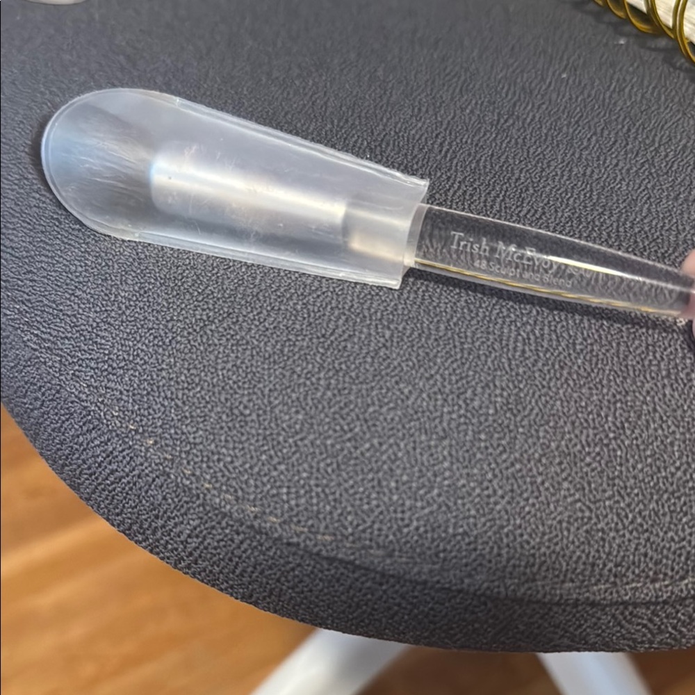 Trish McEvoy Makeup Brush 48 sculpt and blend